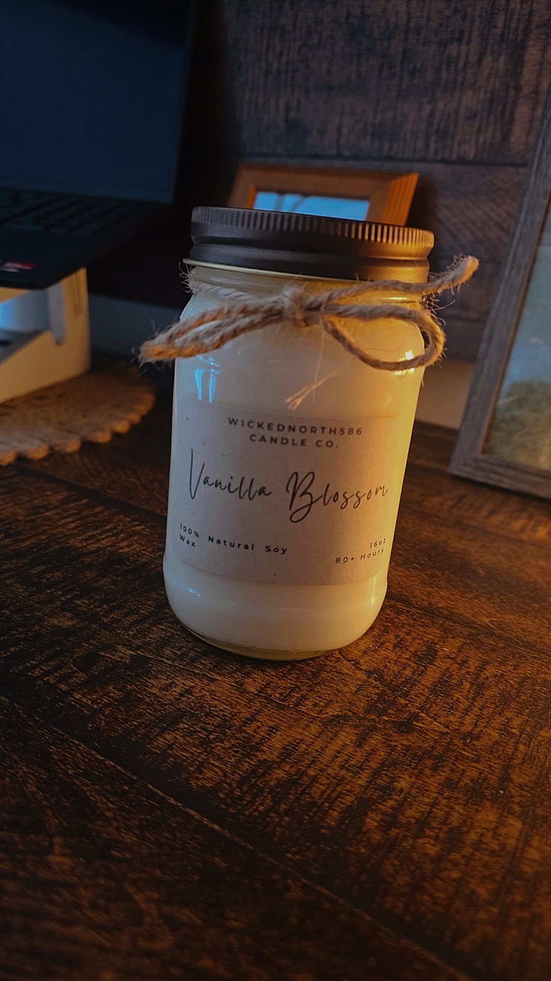 Vanilla Blossom 16oz Candle